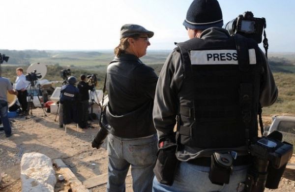 <br />
Более 70 журналистов убито в мире за год<br />
